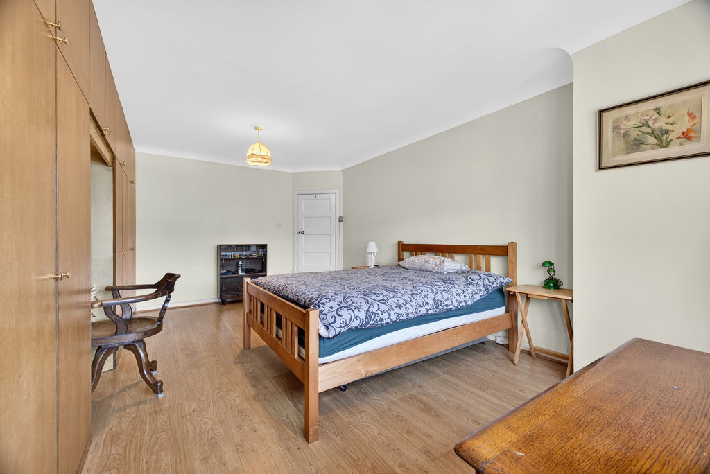 Ivy Gate- click for photo gallery